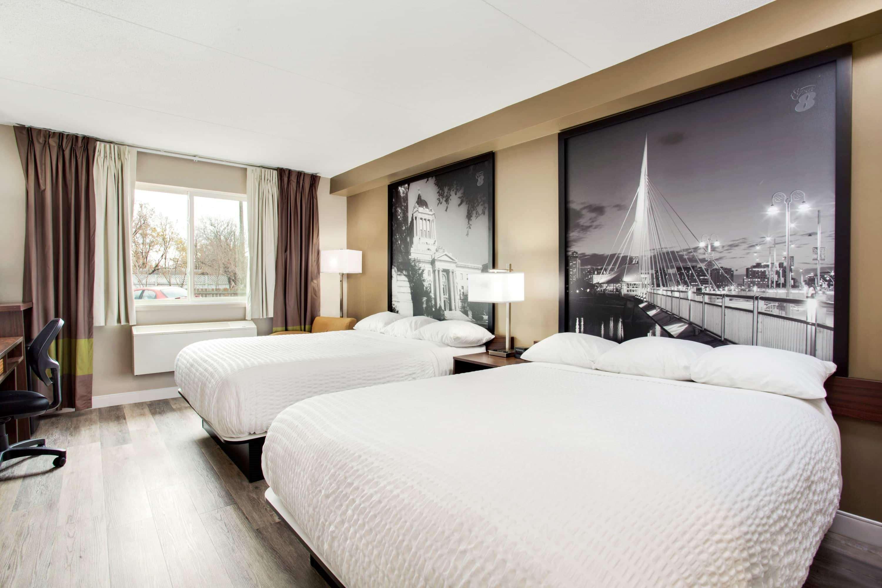 Super 8 By Wyndham Winnipeg West Экстерьер фото