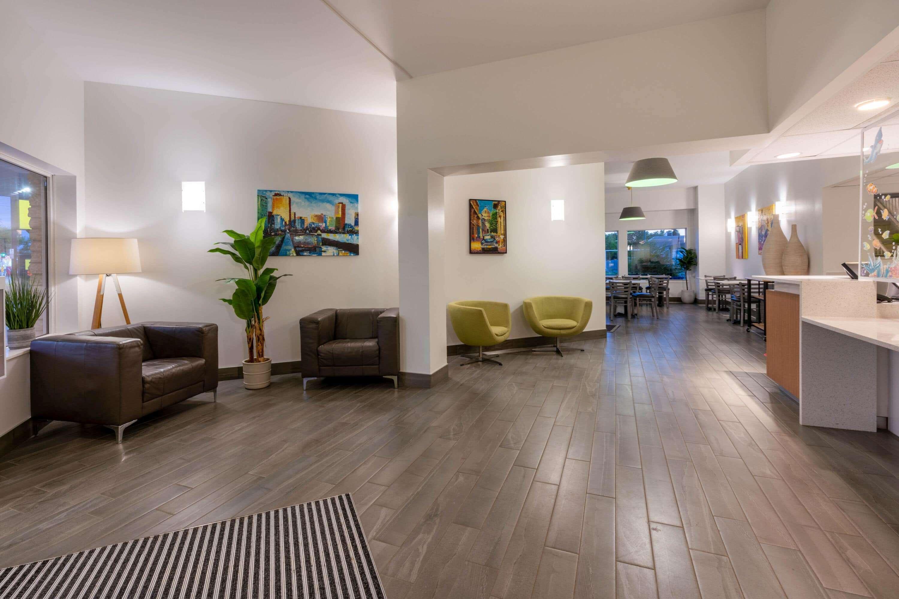 Super 8 By Wyndham Winnipeg West Экстерьер фото